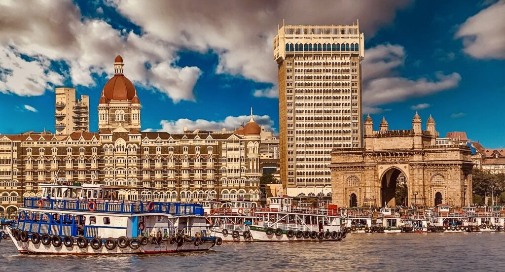 Gateway of India Mumbai – iconic India Tourist Places landmark